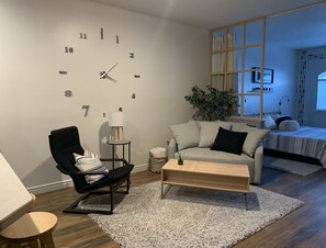 1 habitación, tabla de planchar con plancha, wifi y ropa de cama 