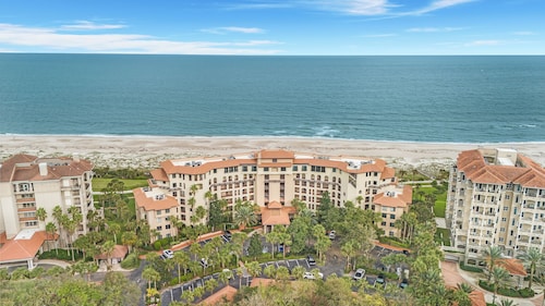 Oceanfront | Renovated Penthouse Villa | Magnificent Intracoastal and Atlantic Views | 3 King Beds