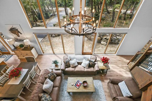 Your Holiday 4BR House with Spa and Mountain Views near Sundance Resort