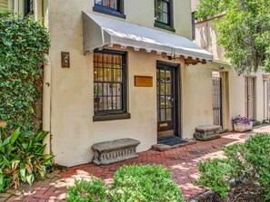 Exterior detail - Enchanted property with a beautiful courtyard! (Savannah)