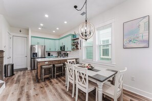 Dining - Luxurious House on the Canal, Pool, Hot Tub, steps to BEACH (Mexico Beach)