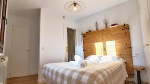 2 bedrooms