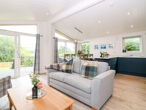 Living area - Eden Fields Lodge (Cupar)