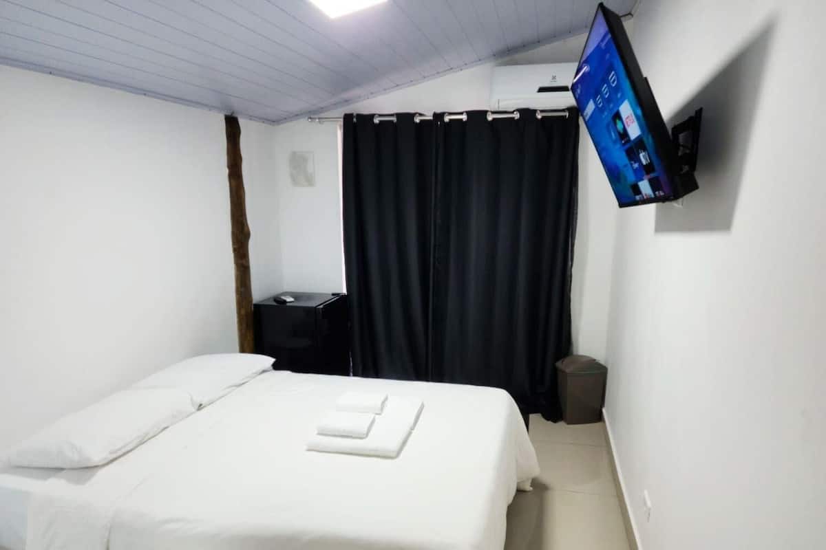 1 habitación, wifi gratis y ropa de cama