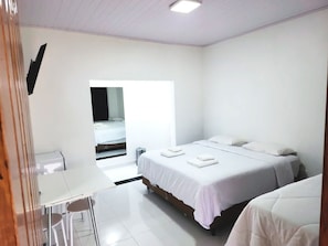1 chambre, Wi-Fi gratuit, draps fournis