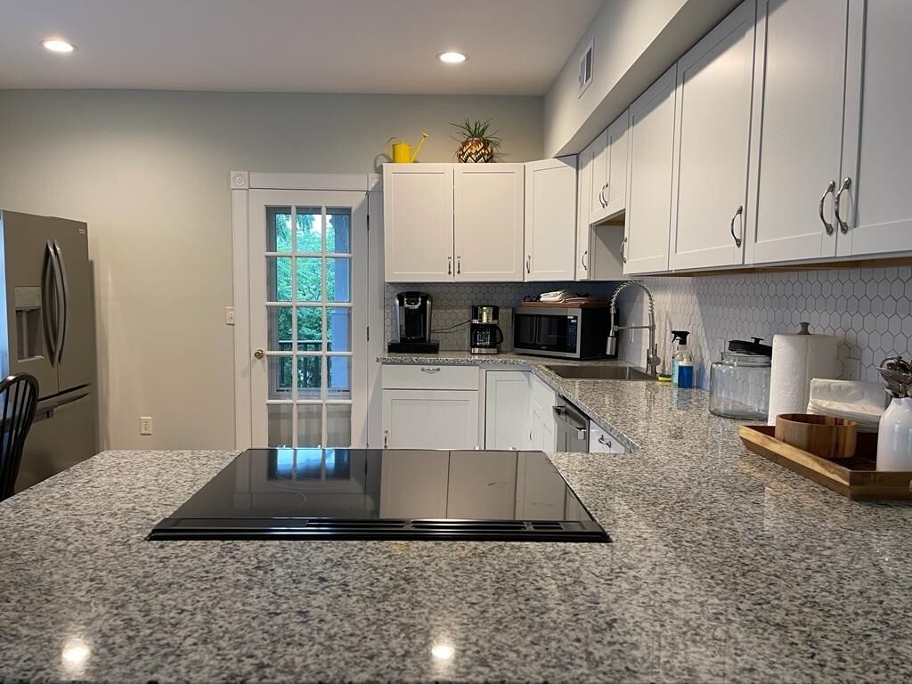 Cookware/dishes/utensils, spices, paper towels