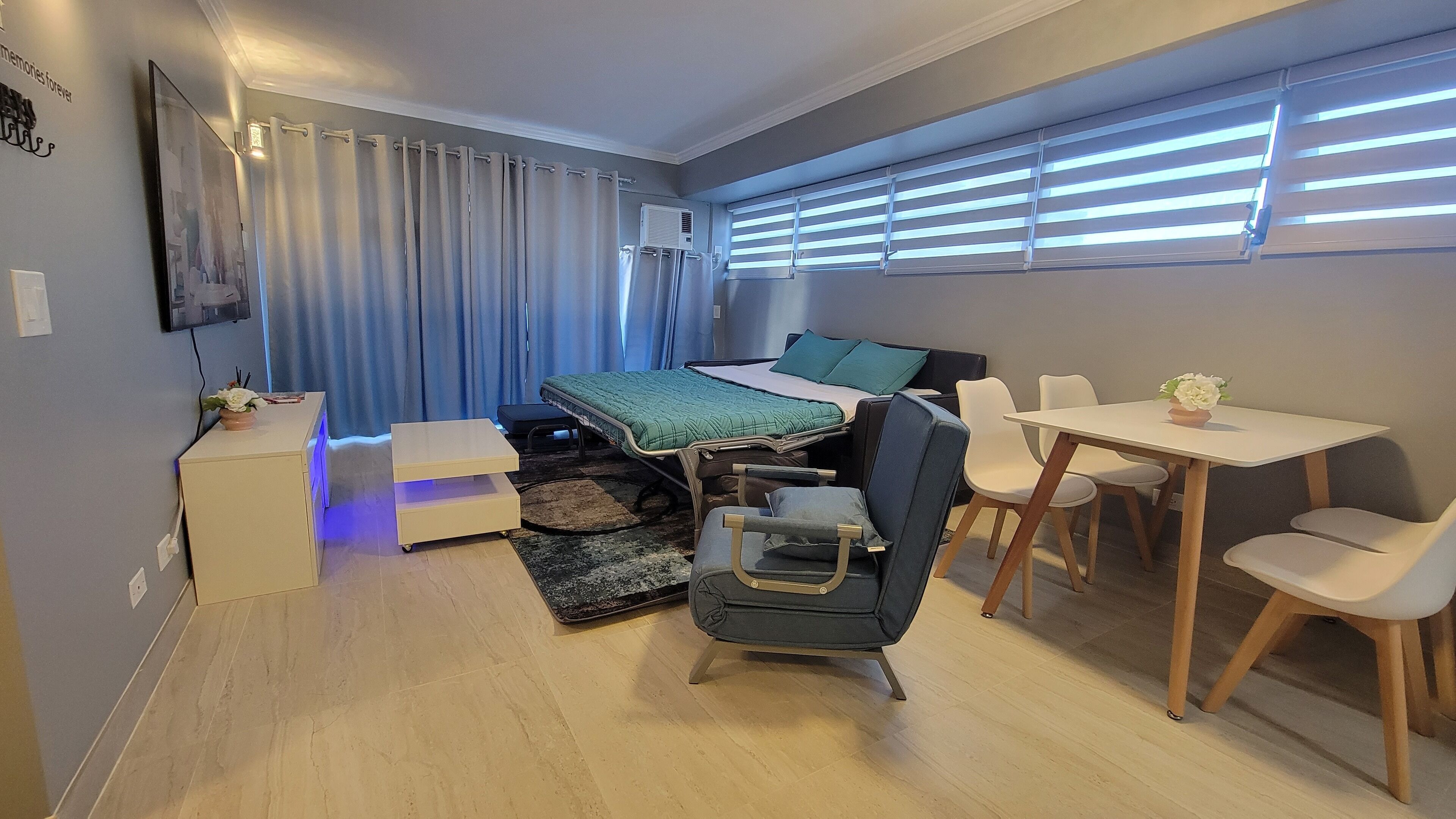 2 bedrooms, in-room safe, iron/ironing board, travel crib