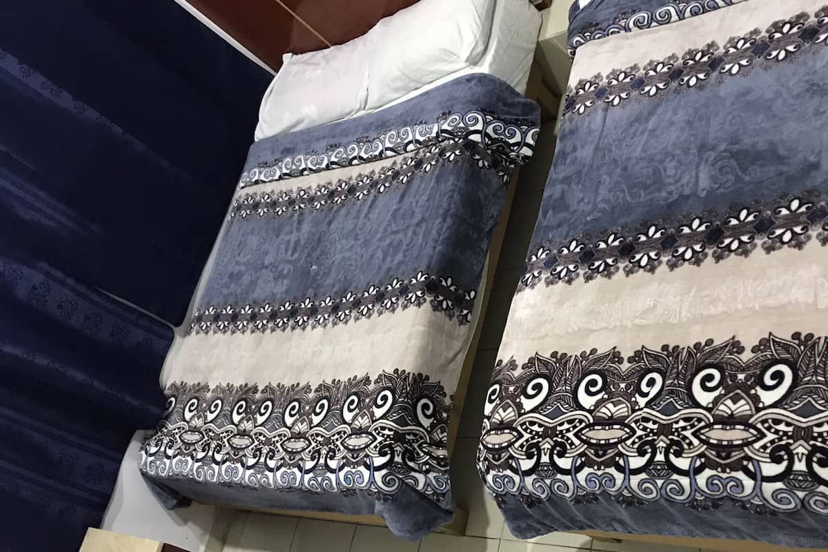 Habitación cuádruple básica | 1 habitación y wifi gratis