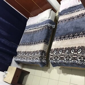 Chambre quadruple de base | Accès au Wi-Fi (inclus)