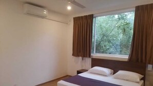 Deluxe Double Room | Desk, laptop workspace, iron/ironing board (on request), free WiFi - Amarya Resort Bentota (Bentota)