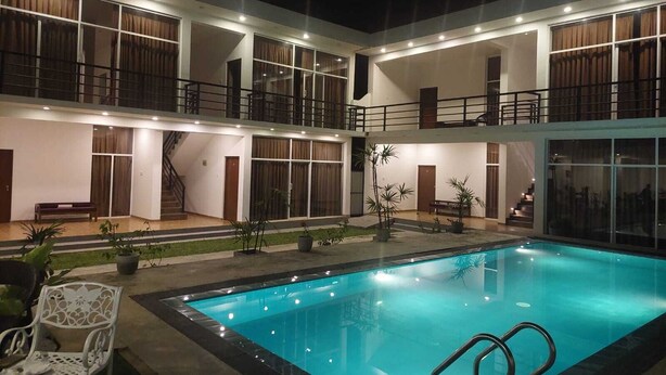 Front of property - Amarya Resort Bentota (Bentota)