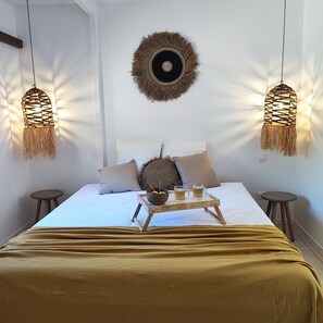 3 bedrooms, iron/ironing board, travel crib, free WiFi