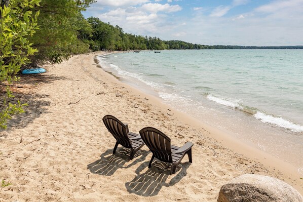 Liegestühle, Strandtücher