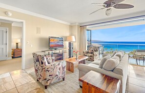 Fernseher, DVD-Player, Stereoanlage