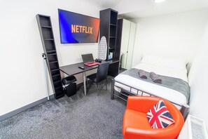 Strykejern/-brett, wi-fi og sengetøy