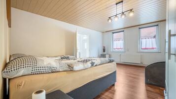 3 chambres, accès au Wi-Fi (inclus), literie fournie