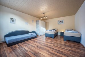 3 Schlafzimmer, kostenloses WLAN, Bettwäsche