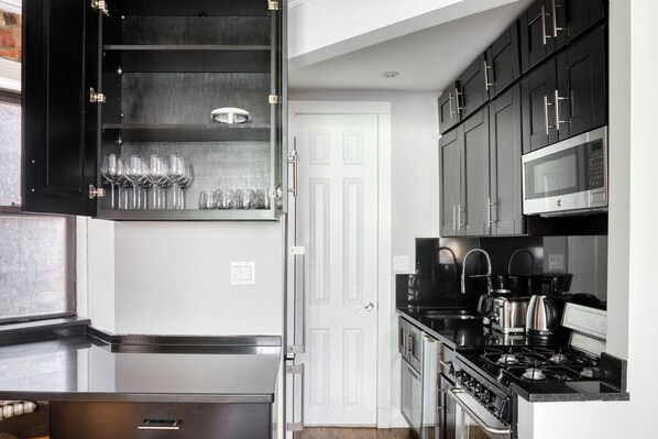 Fridge, microwave, oven, stovetop