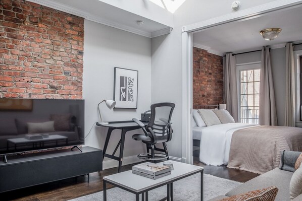 1 室のベッドルーム、アイロン / アイロン台、WiFi、ベッドシーツ