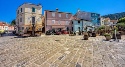 Astra 2 Veli Lošinj Harbour View, Veli Lošinj, Croatia