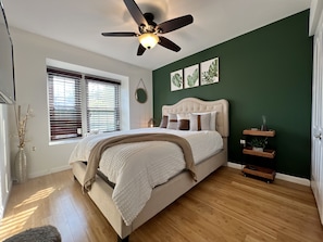 2 bedrooms, iron/ironing board, WiFi, bed sheets