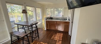 Private Bull Mountain Apartment