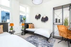 2 Schlafzimmer, Schreibtisch, BĂŒgeleisen/BĂŒgelbrett, kostenloses WLAN