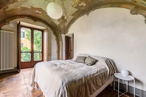 5 Schlafzimmer, Bügeleisen/Bügelbrett, kostenloses WLAN, Bettwäsche