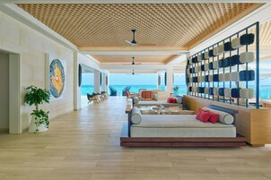 Sala de estar en el lobby