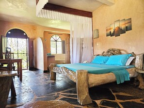 Interior - Dolphin Suite 40 m2 in Villa 560 m2, Indian Ocean View (Shimoni)
