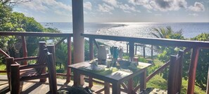 Outdoor dining - Eagle Suite 38m2 in Villa 560 m2, Indian Ocean View (Shimoni)