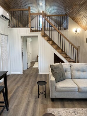 Televisión de pantalla plana y reproductor de DVD 