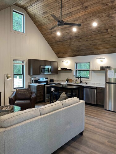 The Laurelwood at Kentucky Lake Cabins