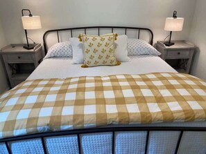 2 bedrooms, desk, iron/ironing board, travel crib