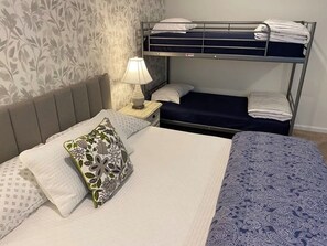 2 bedrooms, iron/ironing board, travel cot, free WiFi