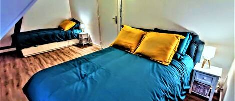 9 bedrooms, internet, bed sheets