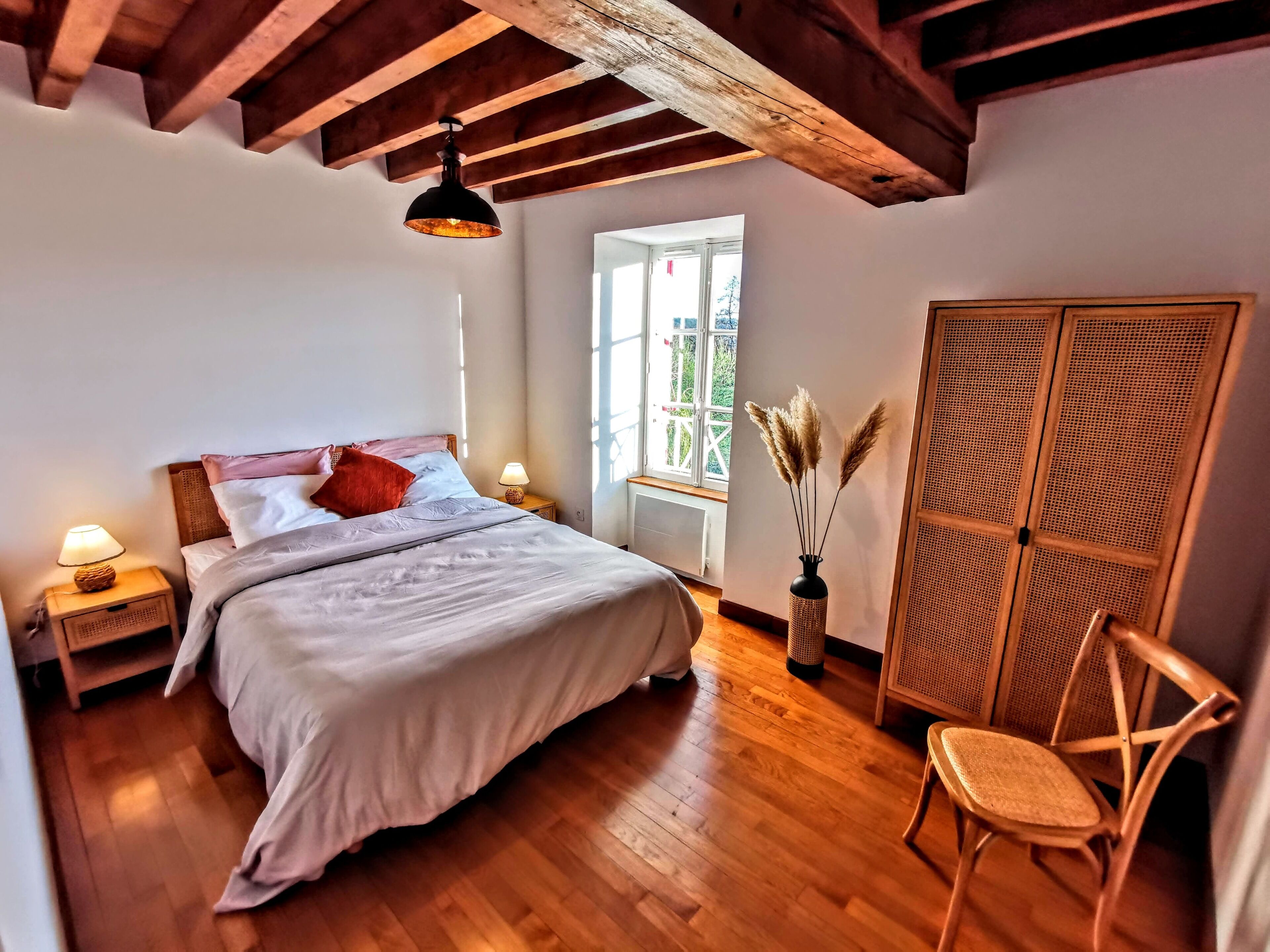 9 chambres, accès Internet, draps fournis