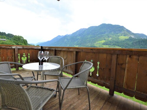 Stunning panorama, space, tranquillity and a swimming pool