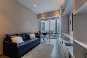 TV, books, stereo, offices