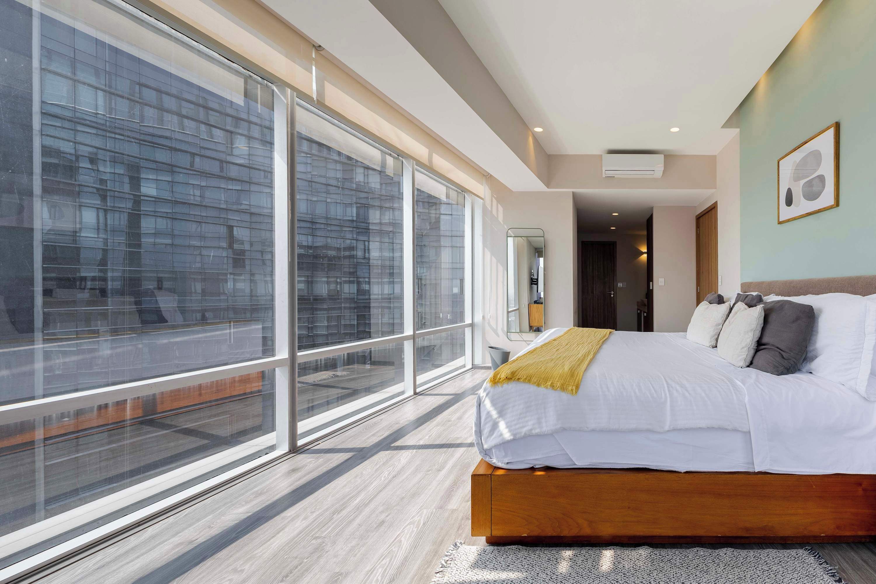 2 bedrooms, in-room safe, desk, iron/ironing board