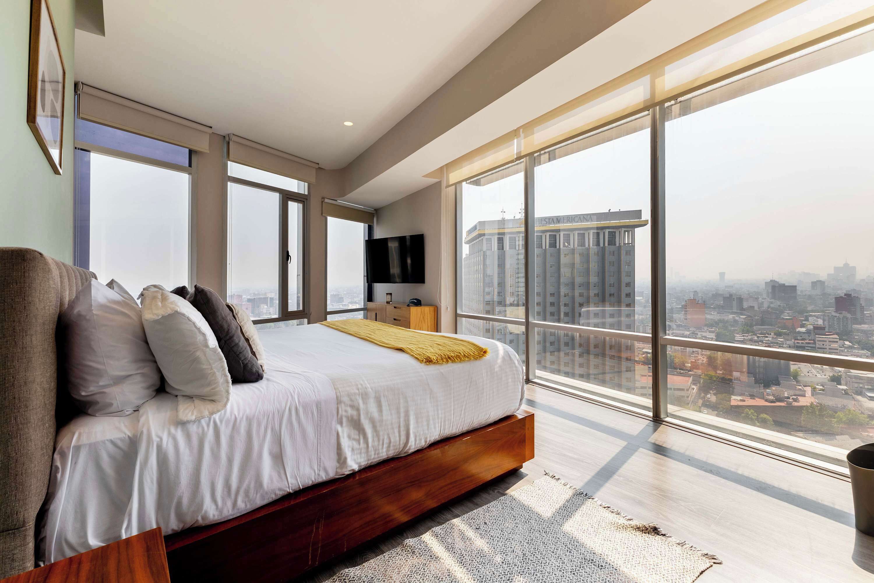 2 bedrooms, in-room safe, desk, iron/ironing board