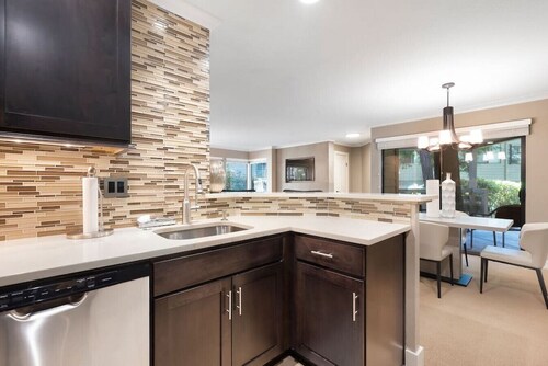 Modern & Serene~Min to Downtown