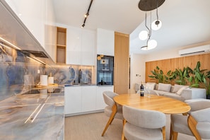 Appartement | Dineren op de kamer