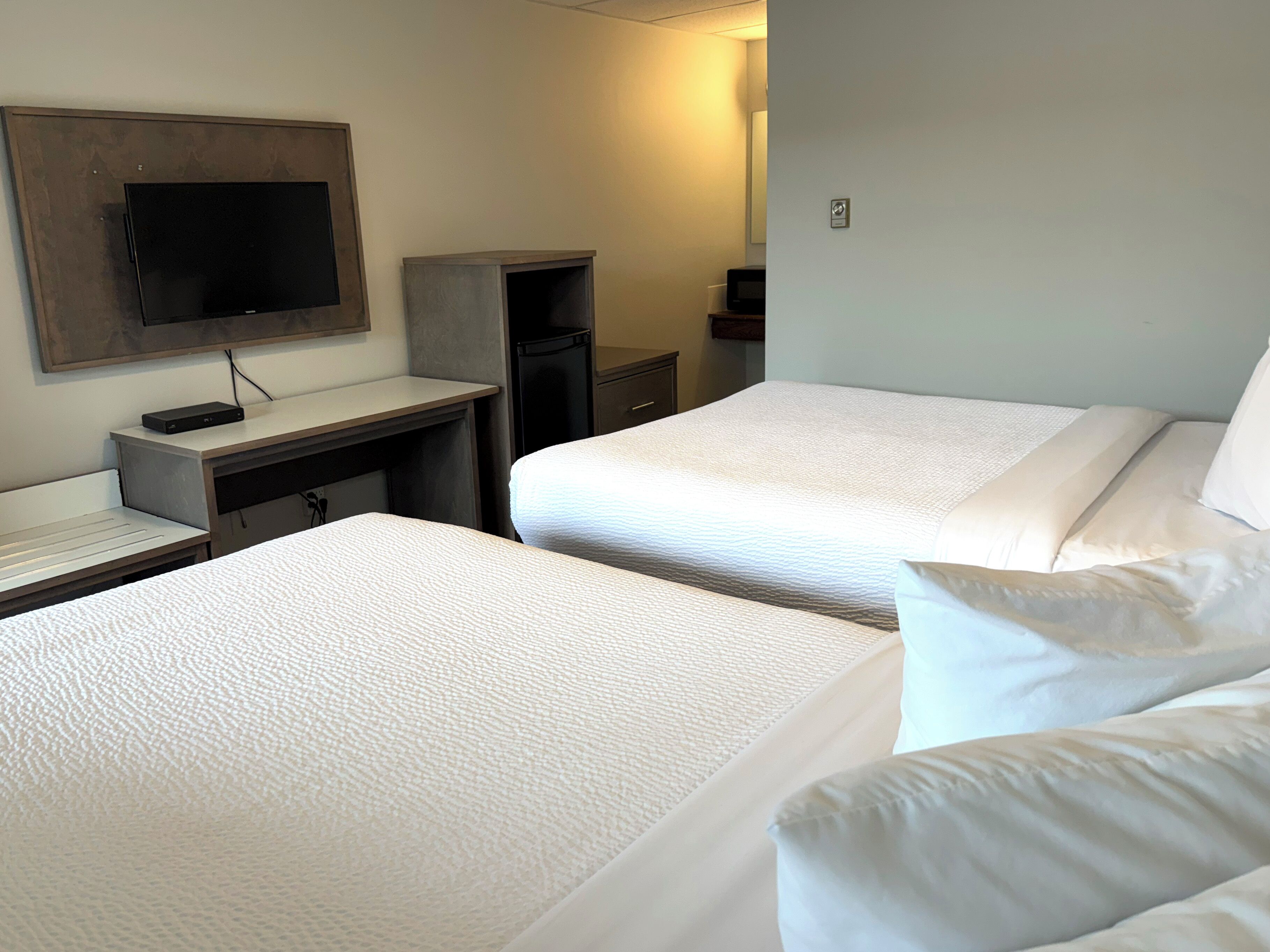 Photo - Departure Bay Motel