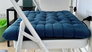 A white adjustable bed with a blue mattress and a headboard. - ALPHA Hostel Cafe&Bar (Krabi)