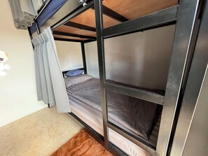 Classic Shared Dormitory | Free WiFi