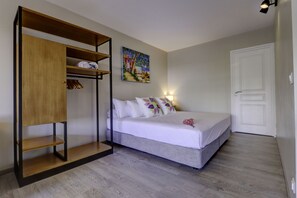 1 soverom, strykejern/-brett, wi-fi (inkludert) og sengetøy