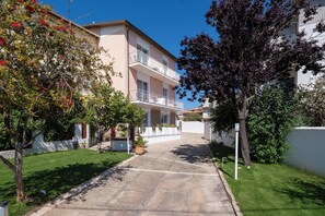 Front of property - Nautika Suites  (Alghero)
