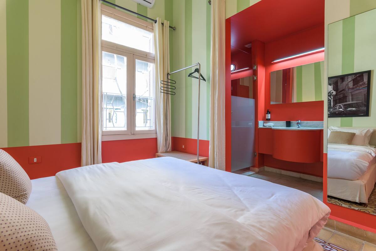 Free WiFi, individually decorated, individually furnished