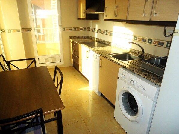 Frigorífic, microones, forn i rentaplats